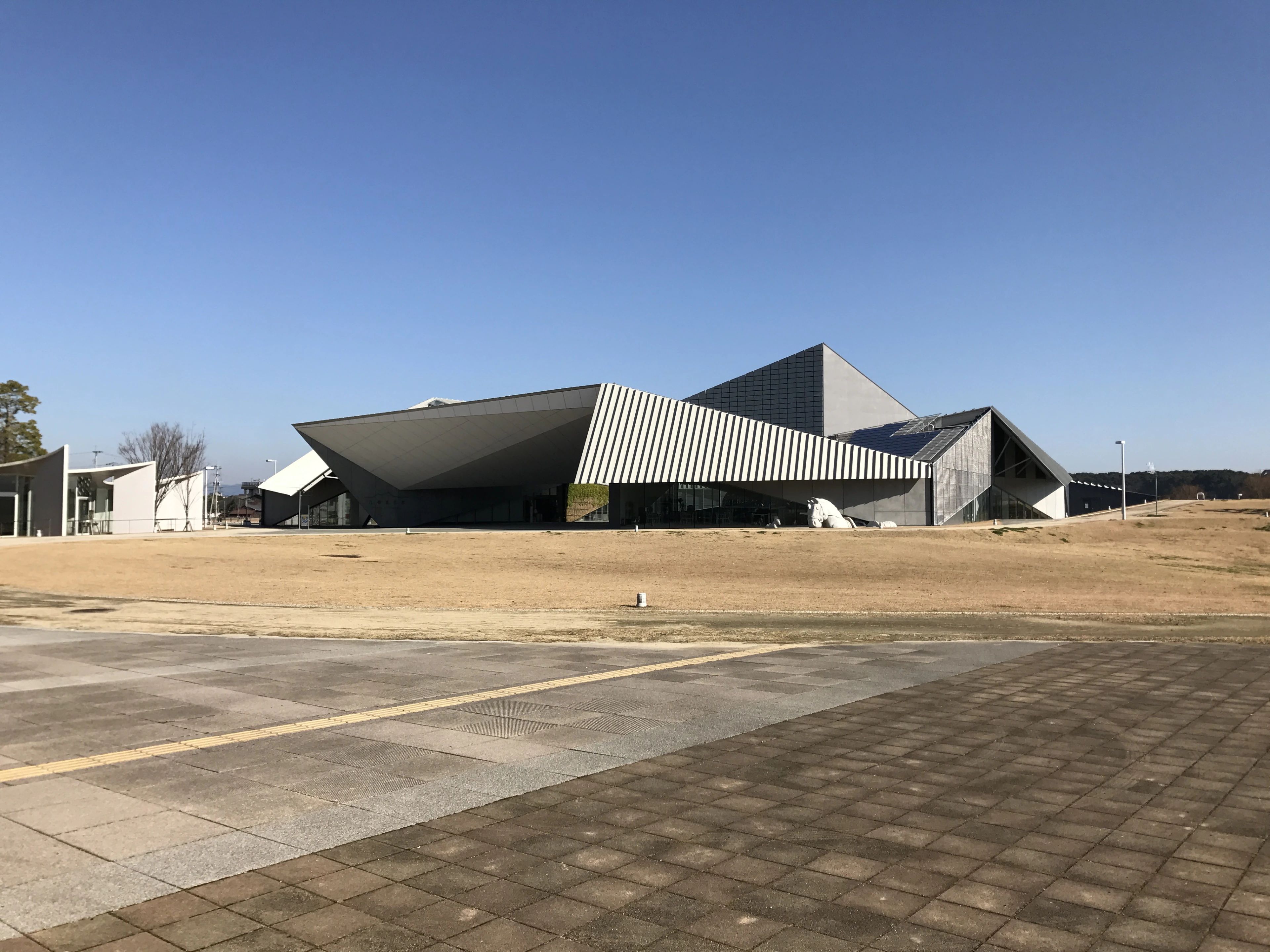 🏛️ 큐슈 예문관(큐슈 게이분칸) 이미지 5